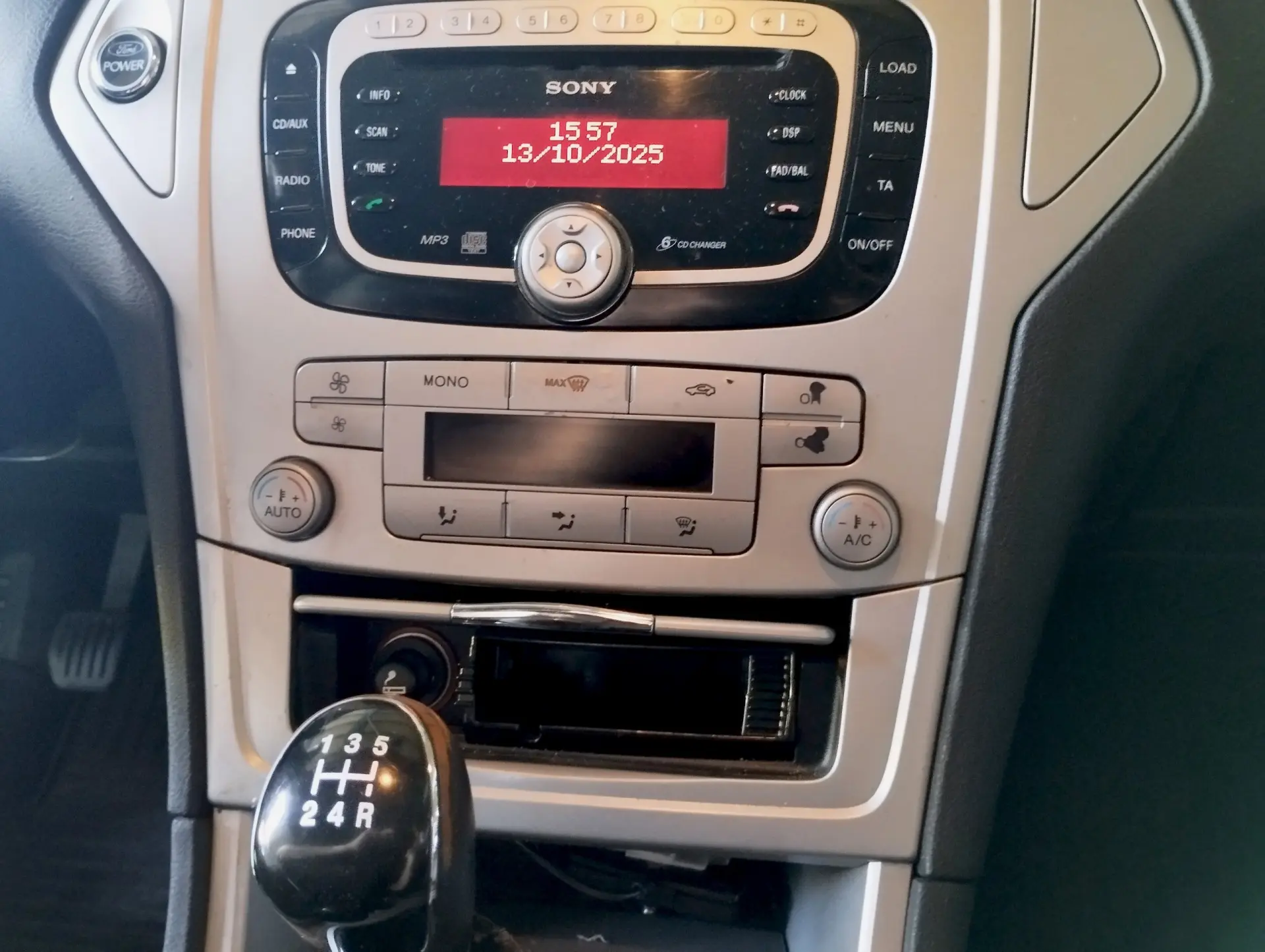 Ford Mondeo SW 1.8 TDCi Titanium 18