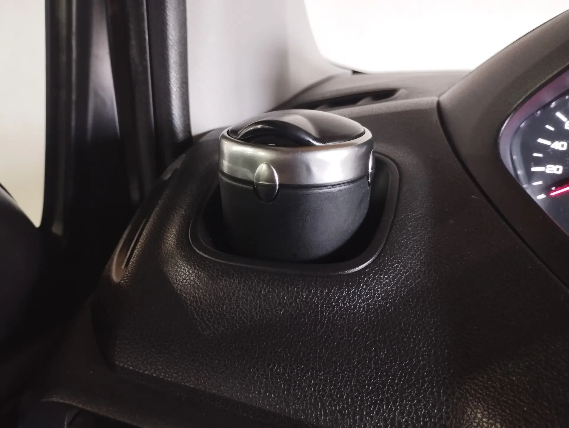 Peugeot Partner 1.5 Blue-HDI Premiun 3Lug 17