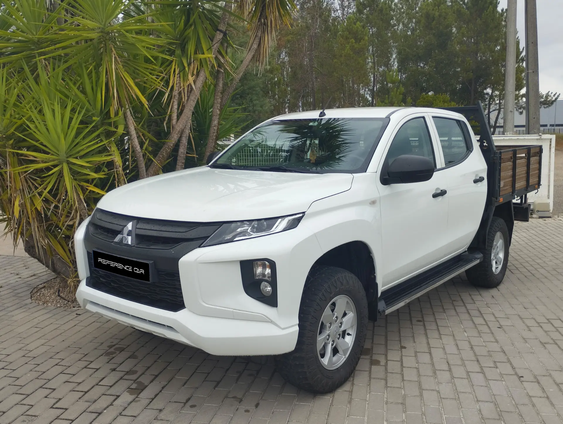Mitsubishi L200 2.3 DI-D Space Cab Invite 4WD 1