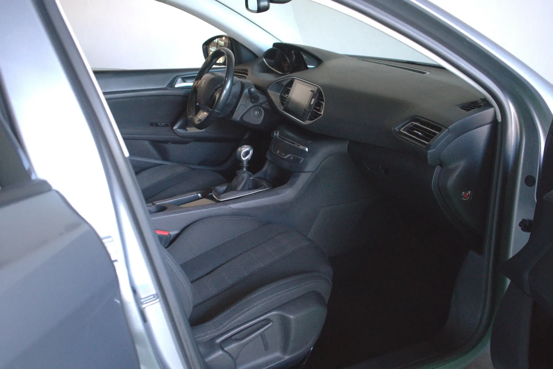 Peugeot 308 SW 1.6 HDI ALLURE 17