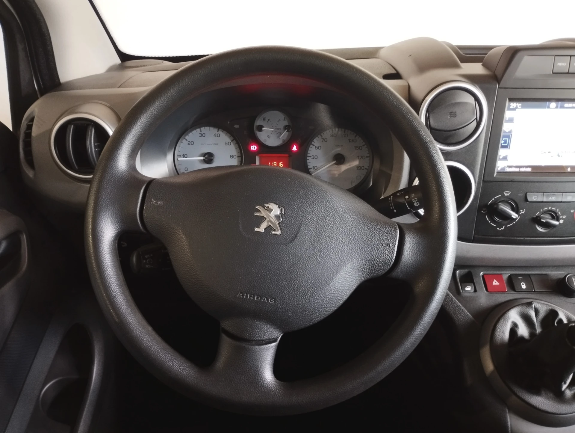 Peugeot Partner Outro 12