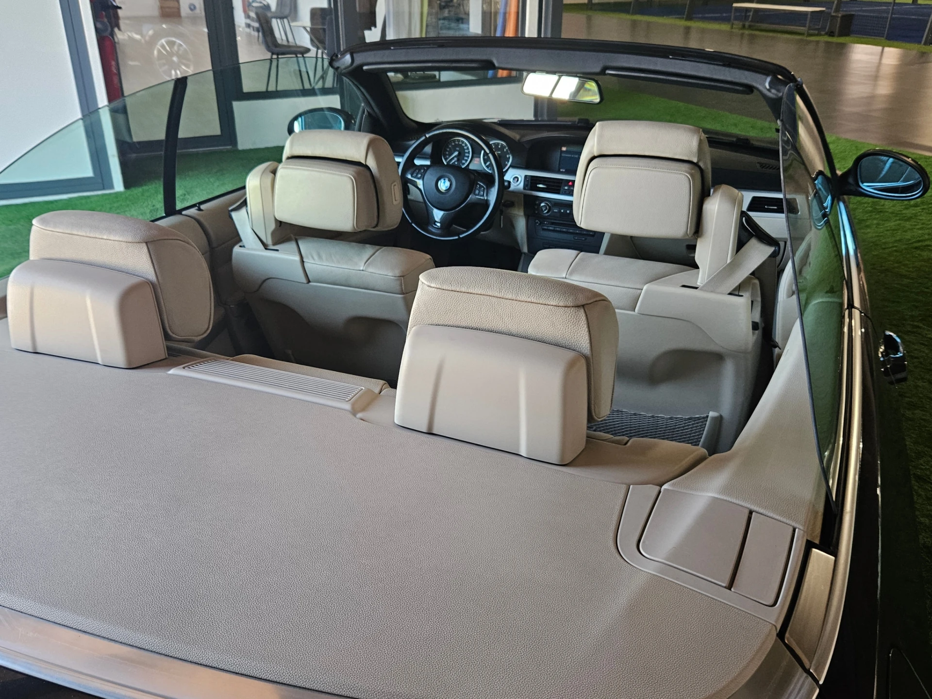 BMW 320 i Cabrio 29