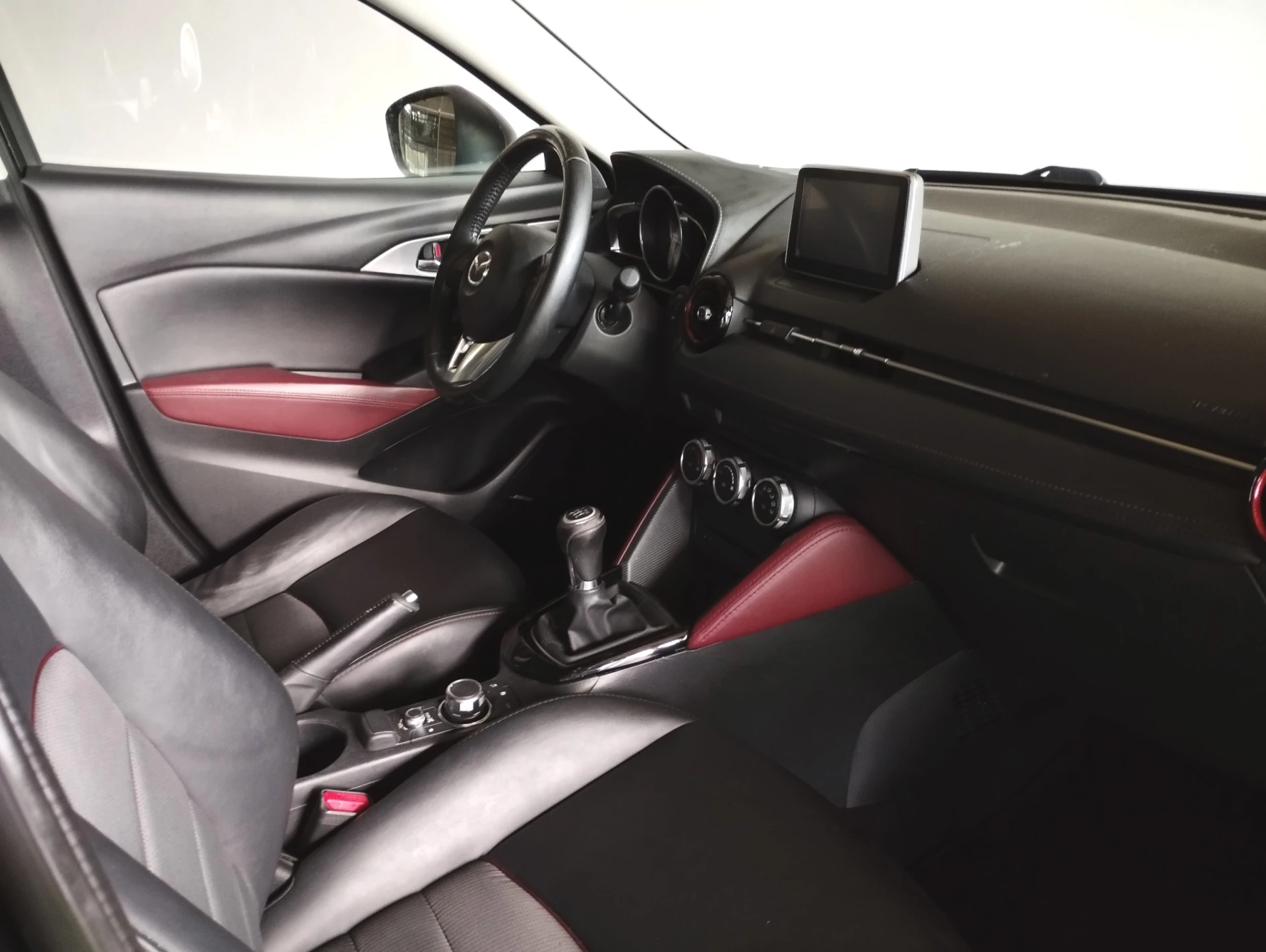 Mazda CX-3 1.5 Sky.Evolve Navi 8
