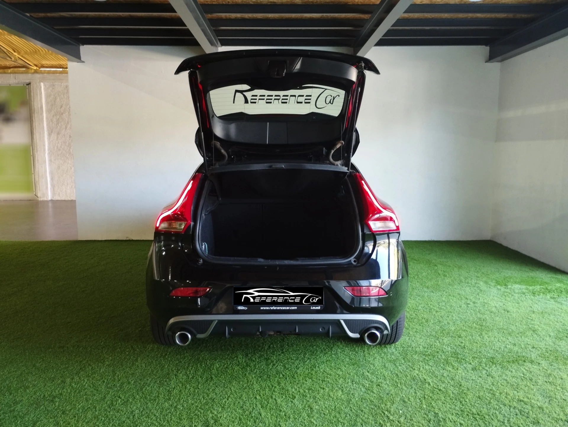 Volvo V40 2.0 D2 R-Design 5