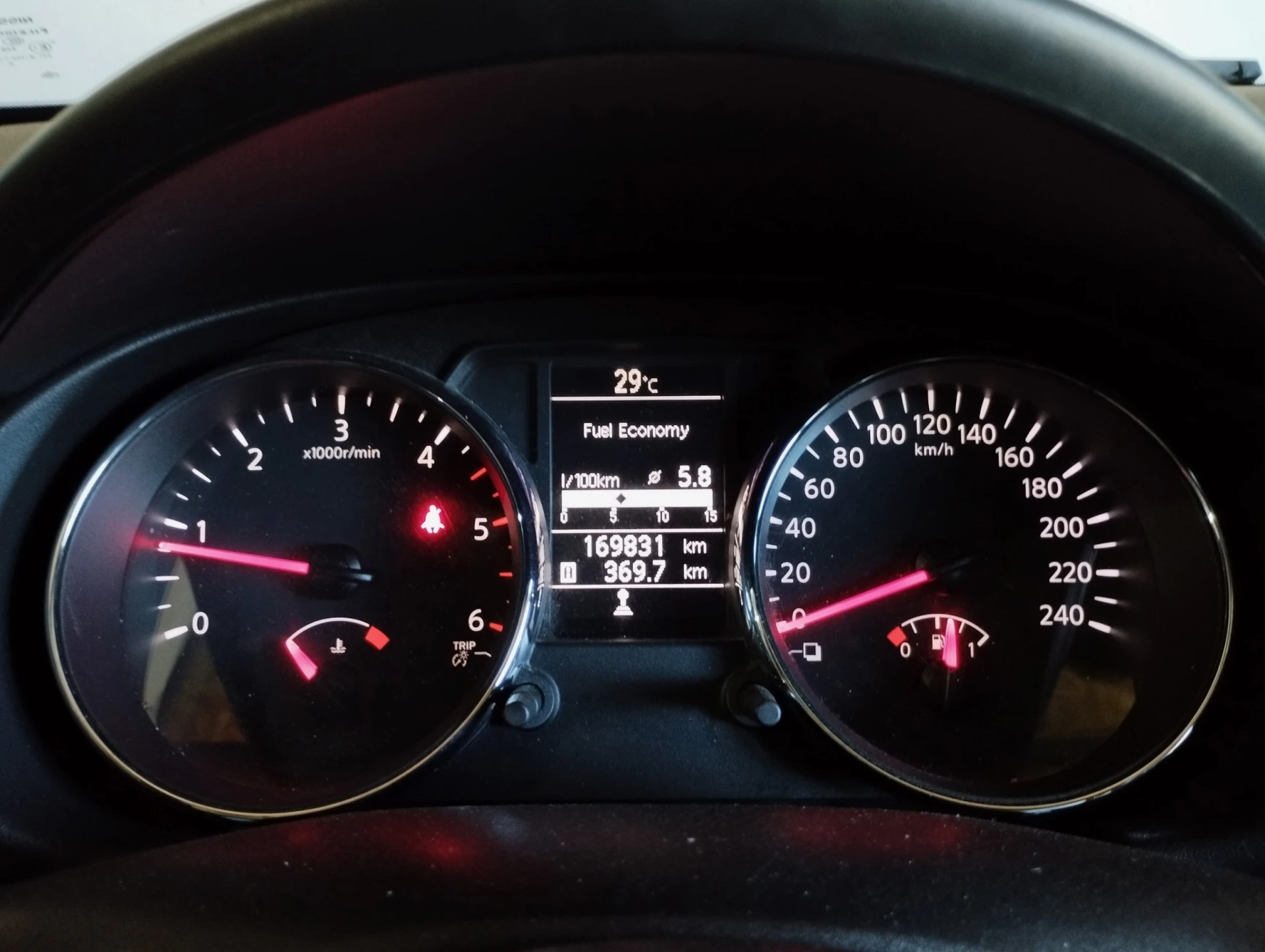 Nissan Qashqai 1.5 dCi Tekna Premium 18 129g 11