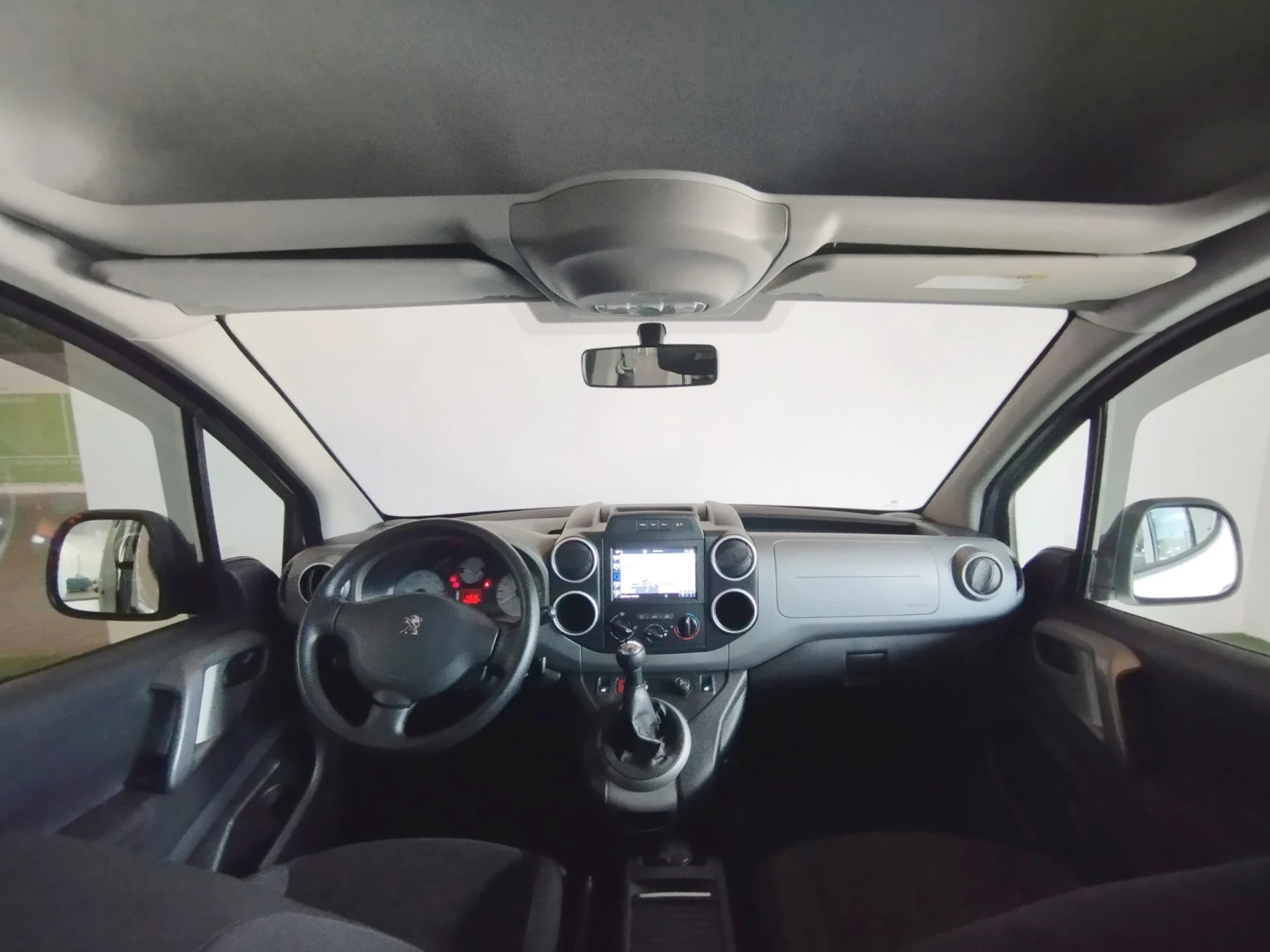 Peugeot Partner Outro 10