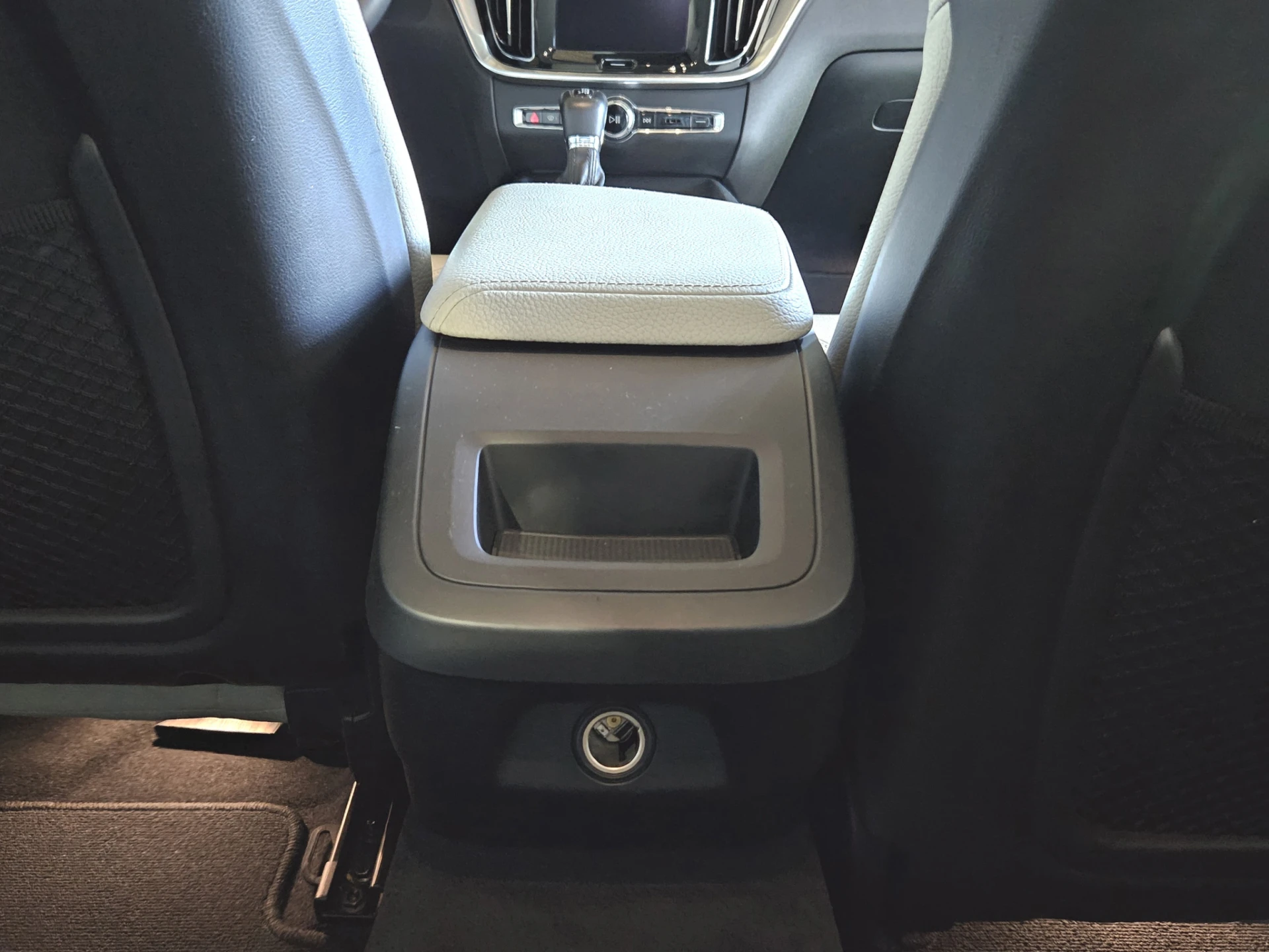 Volvo V60 2.0 D4 Inscription Geartronic 21