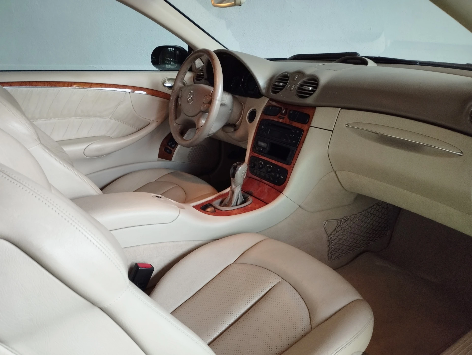 Mercedes-Benz CLK 200 8