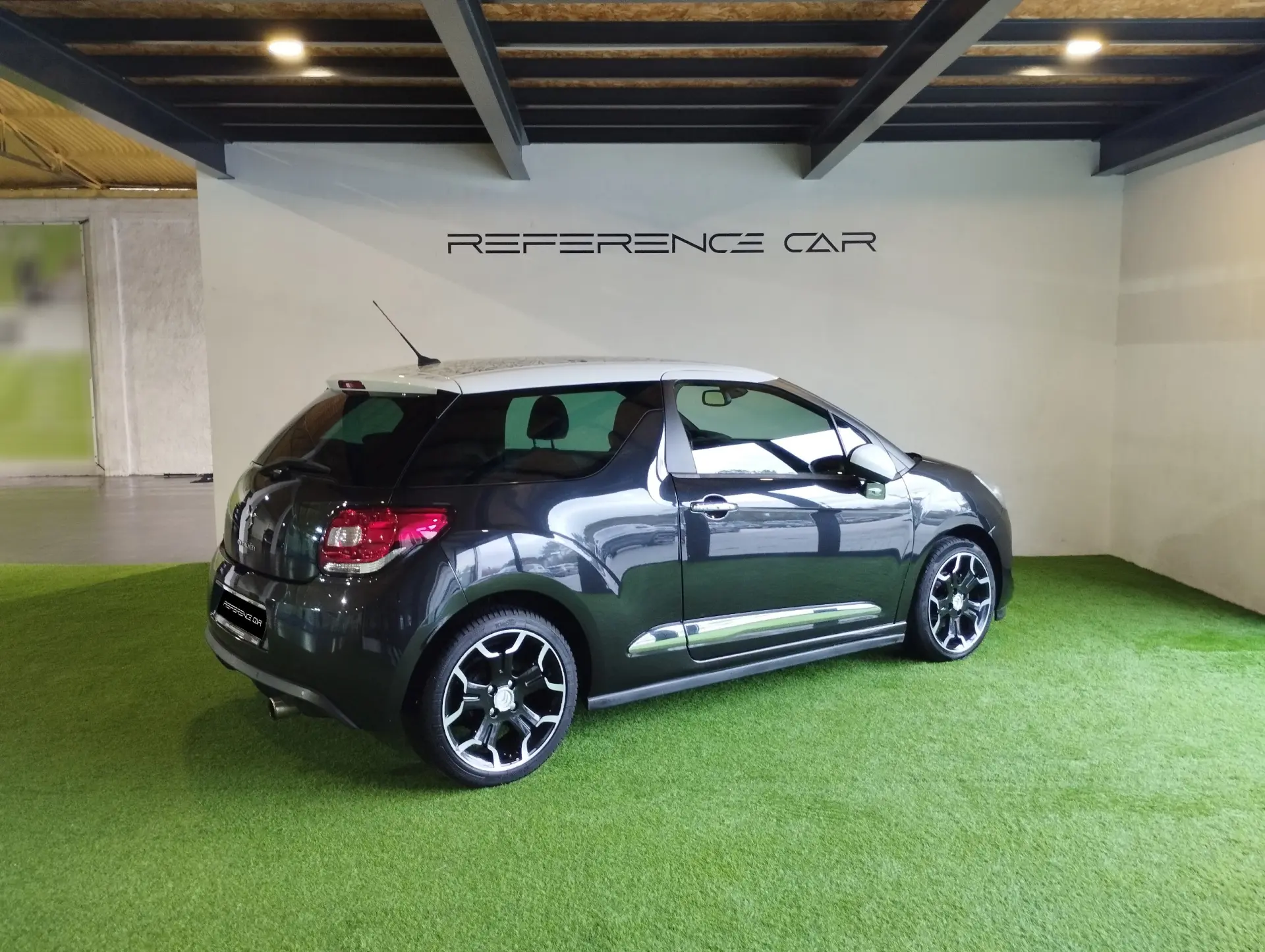 Citroën DS3 1.4 VTI Sport Chic 2