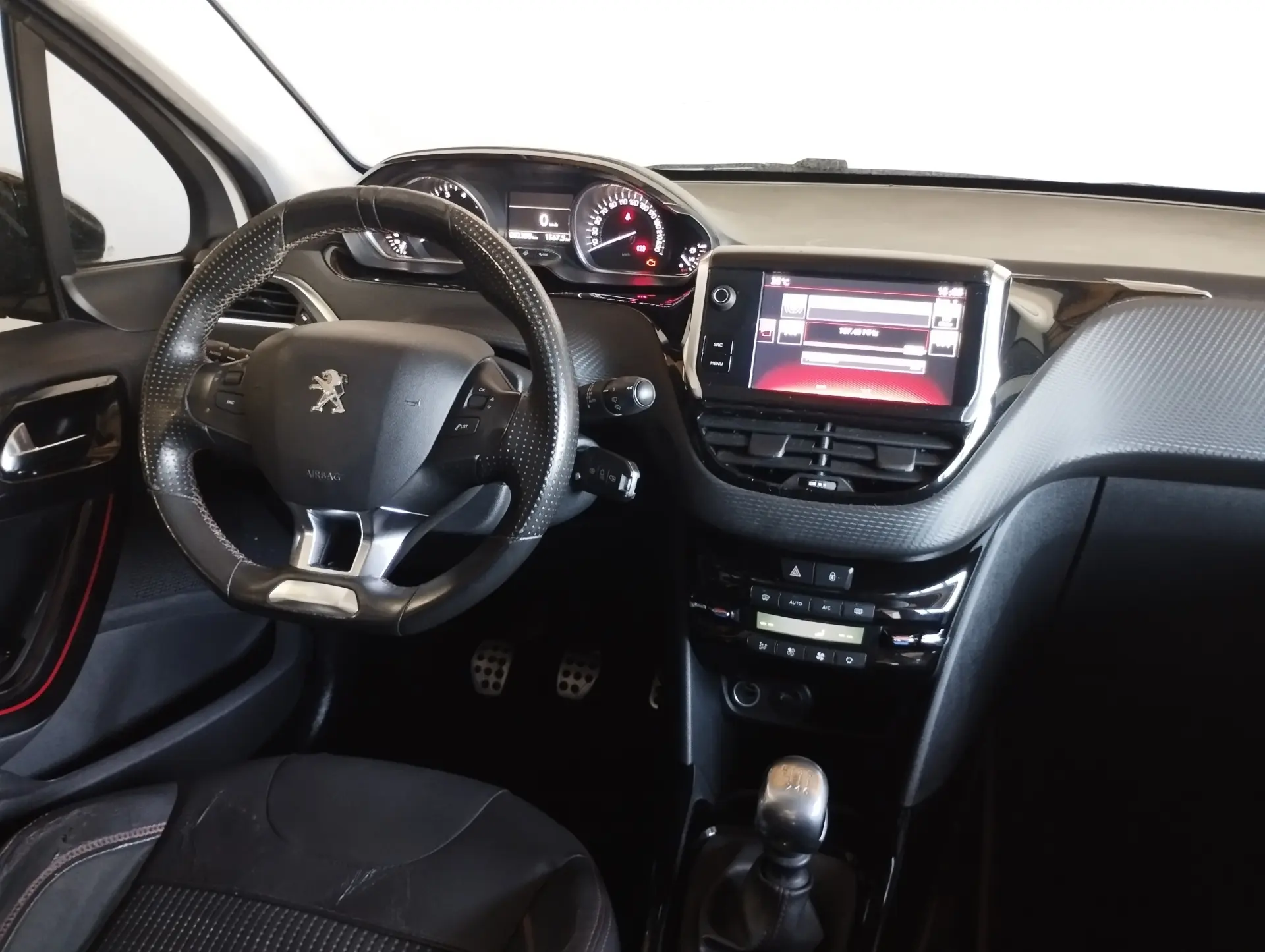 Peugeot 2008 1.2 PureTech GT Line 15