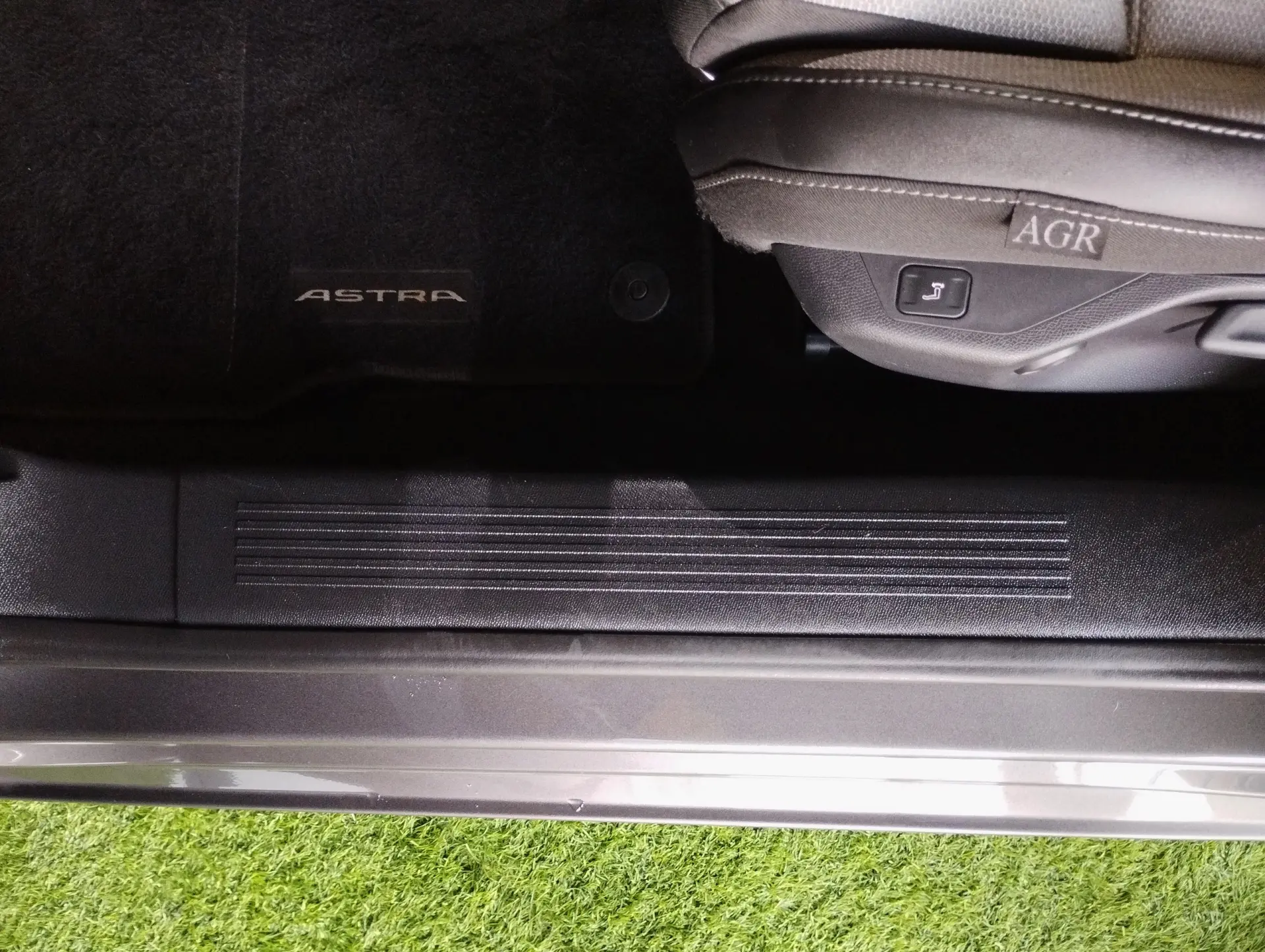 Opel Astra 1.6 T PHEV Elegance 28