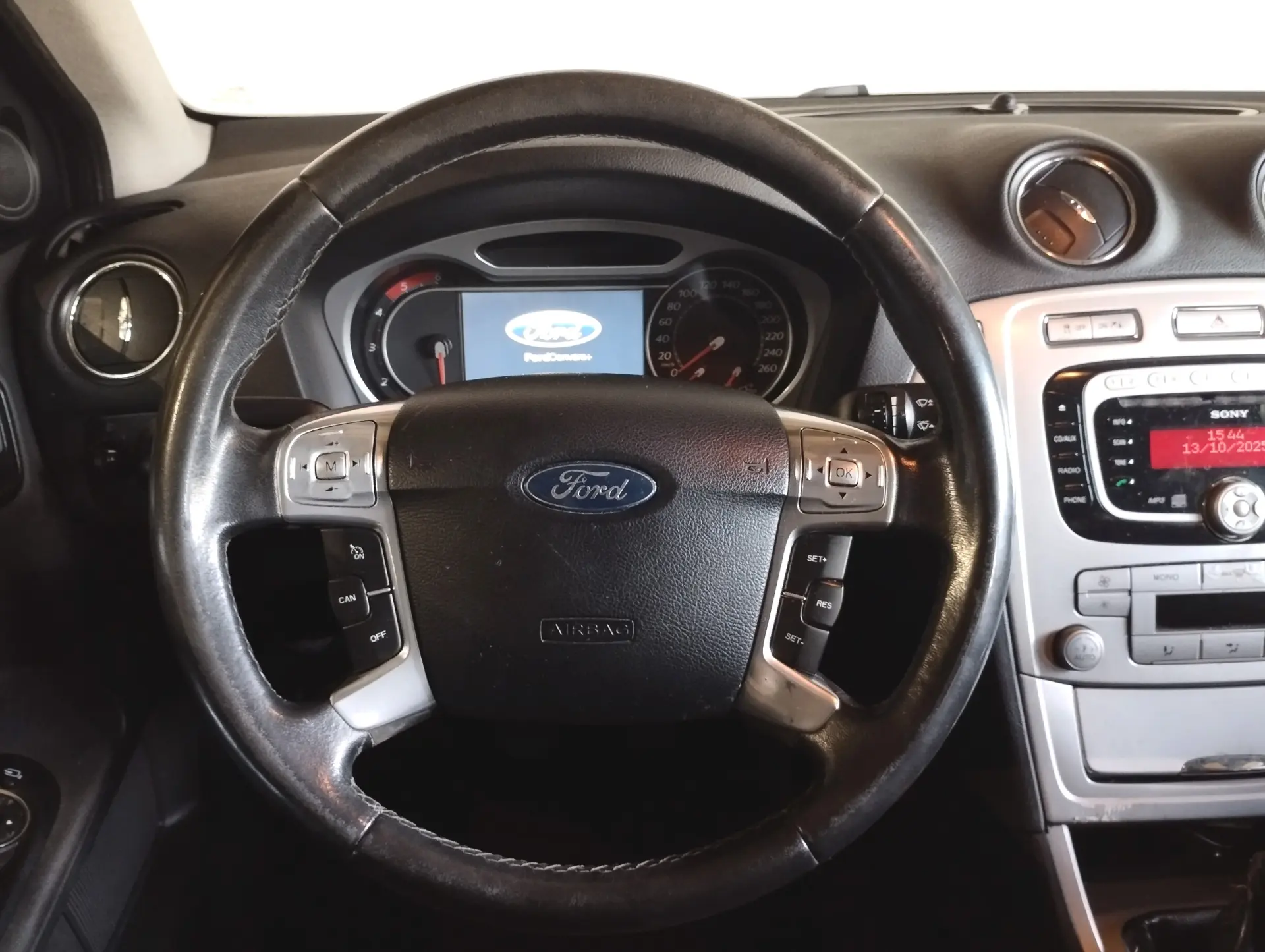 Ford Mondeo SW 1.8 TDCi Titanium 12