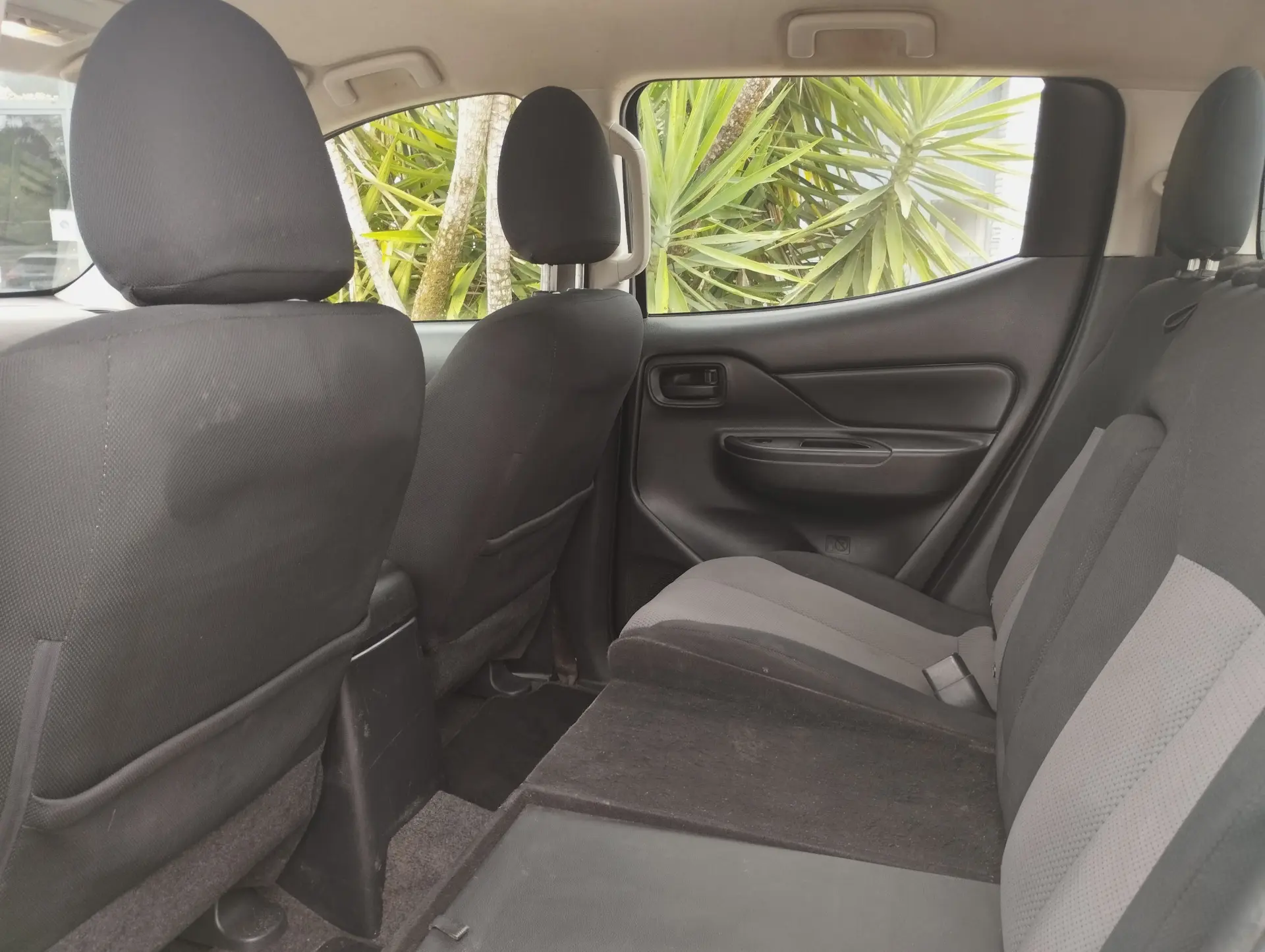 Mitsubishi L200 2.3 DI-D Space Cab Invite 4WD 14