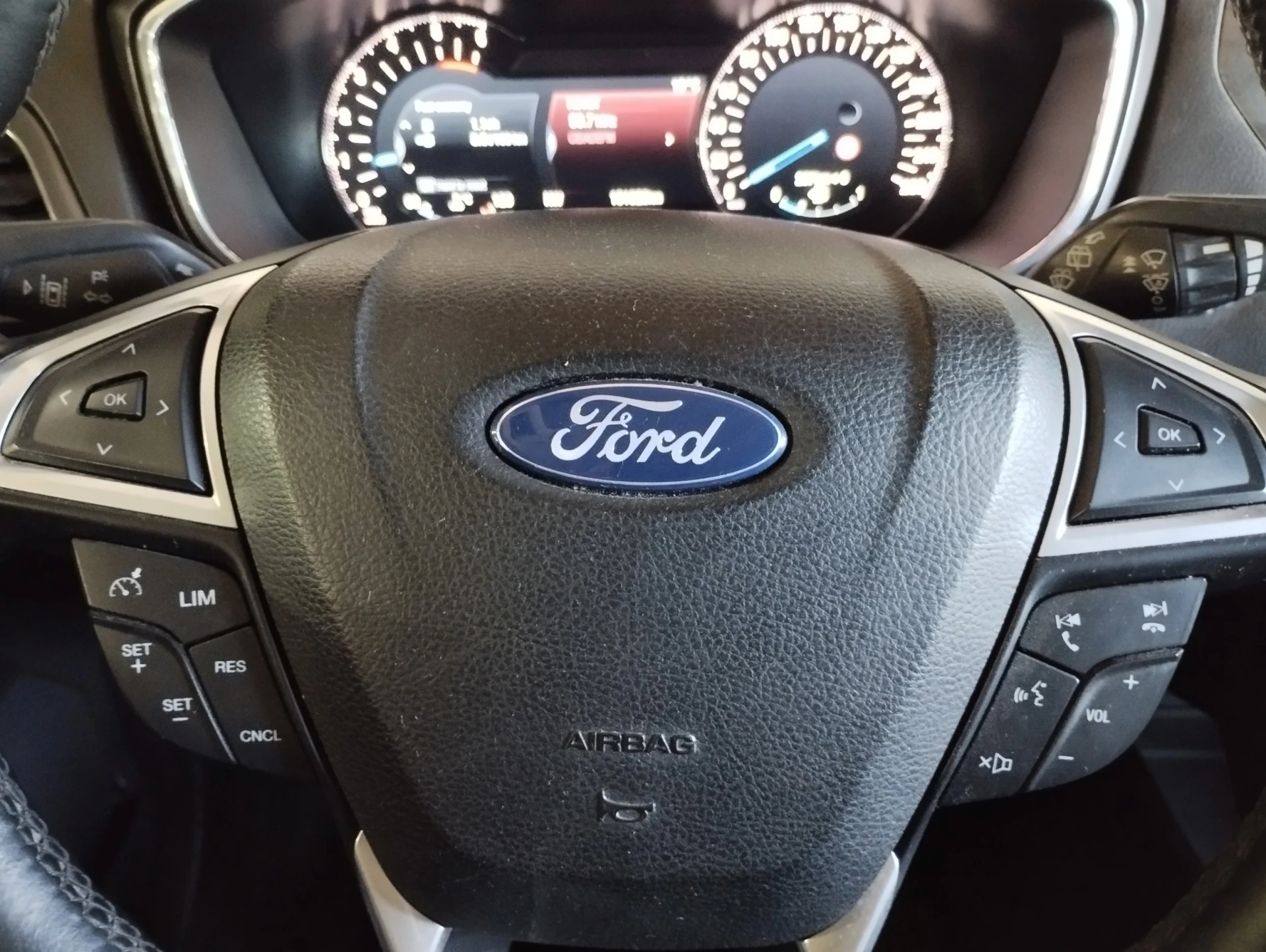 Ford Mondeo SW 1.5 TDCi Titanium 17
