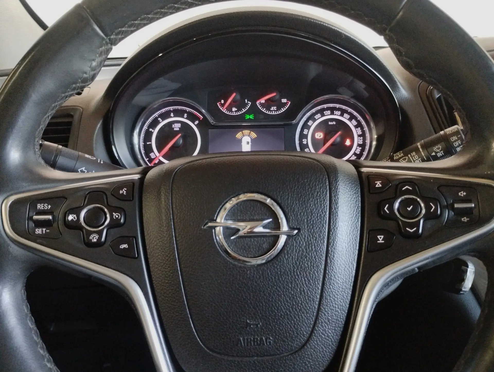 Opel Insignia Sports Tourer 2.0 CDTI Executive 140cv 16