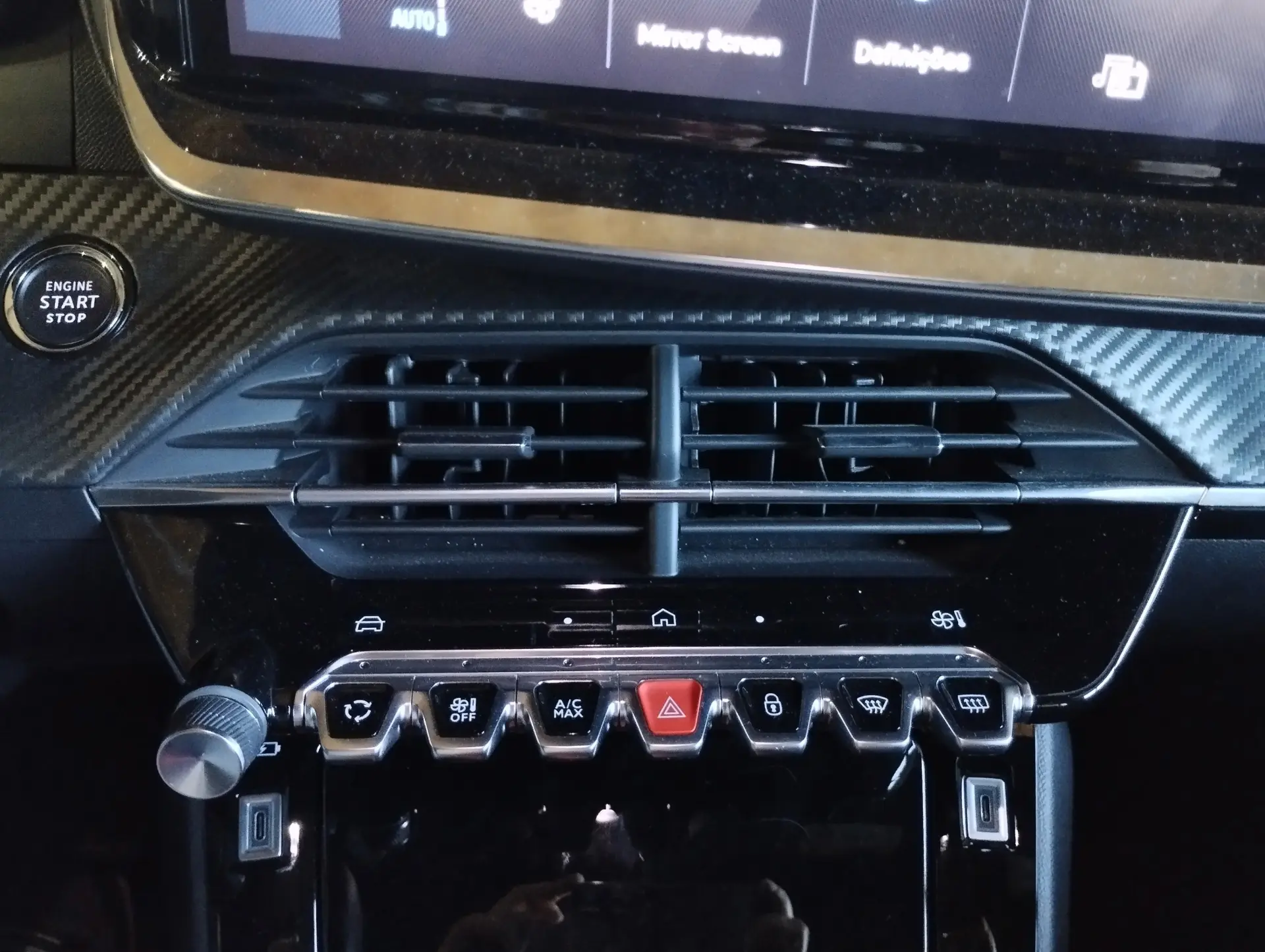 Peugeot 2008 e-2008 50 kWh Allure 19