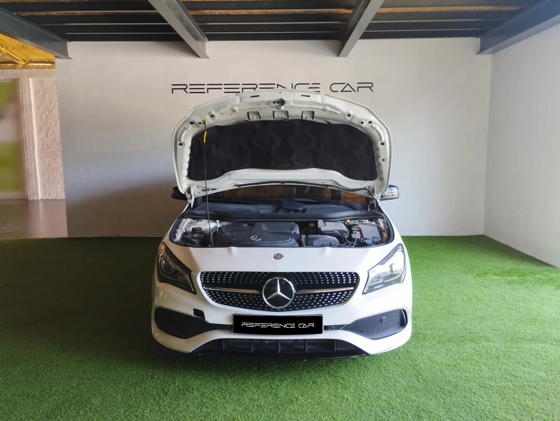 Mercedes-Benz CLA 200 Shooting Brake AMG Line 23