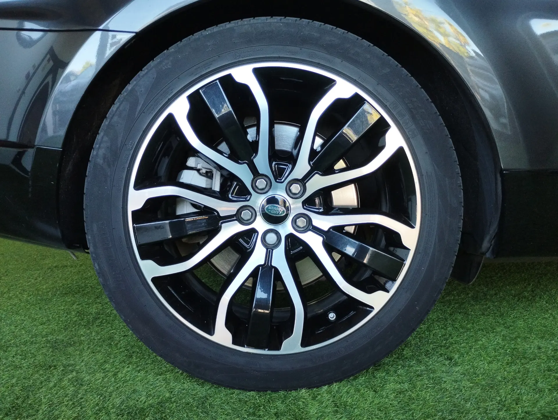 Land Rover Range Rover Sport P400e HSE Plug-In 27