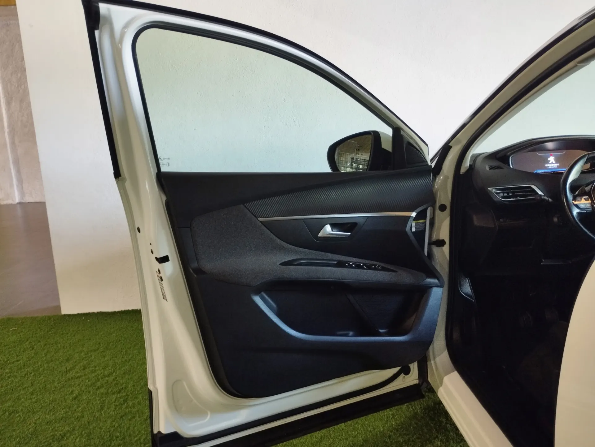 Peugeot 3008 1.5 BlueHDi Active 19