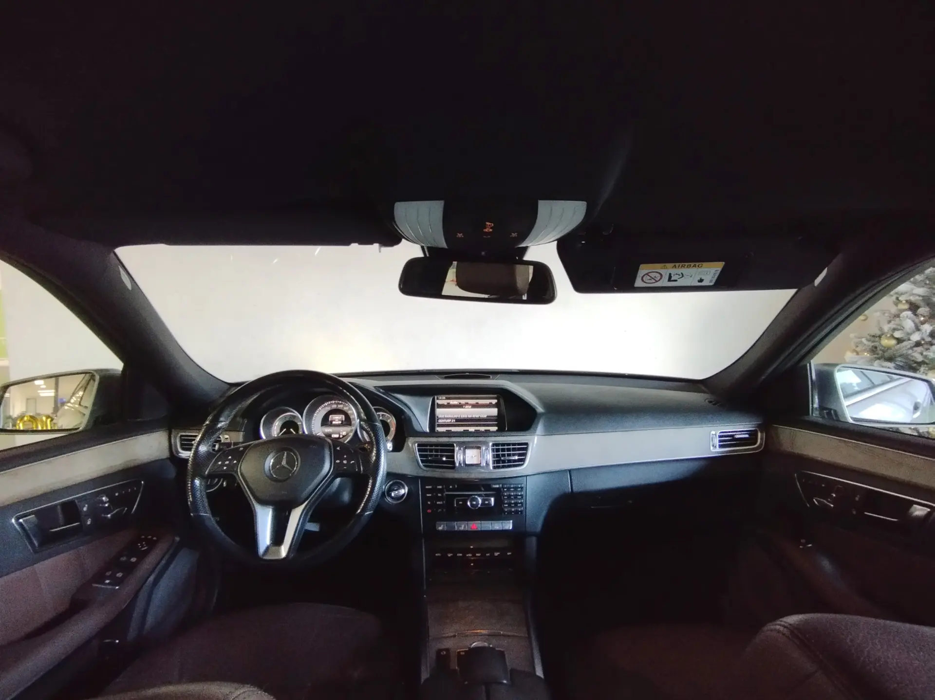 Mercedes-Benz E 300 Bluetec Hybrid Avantgarde 10