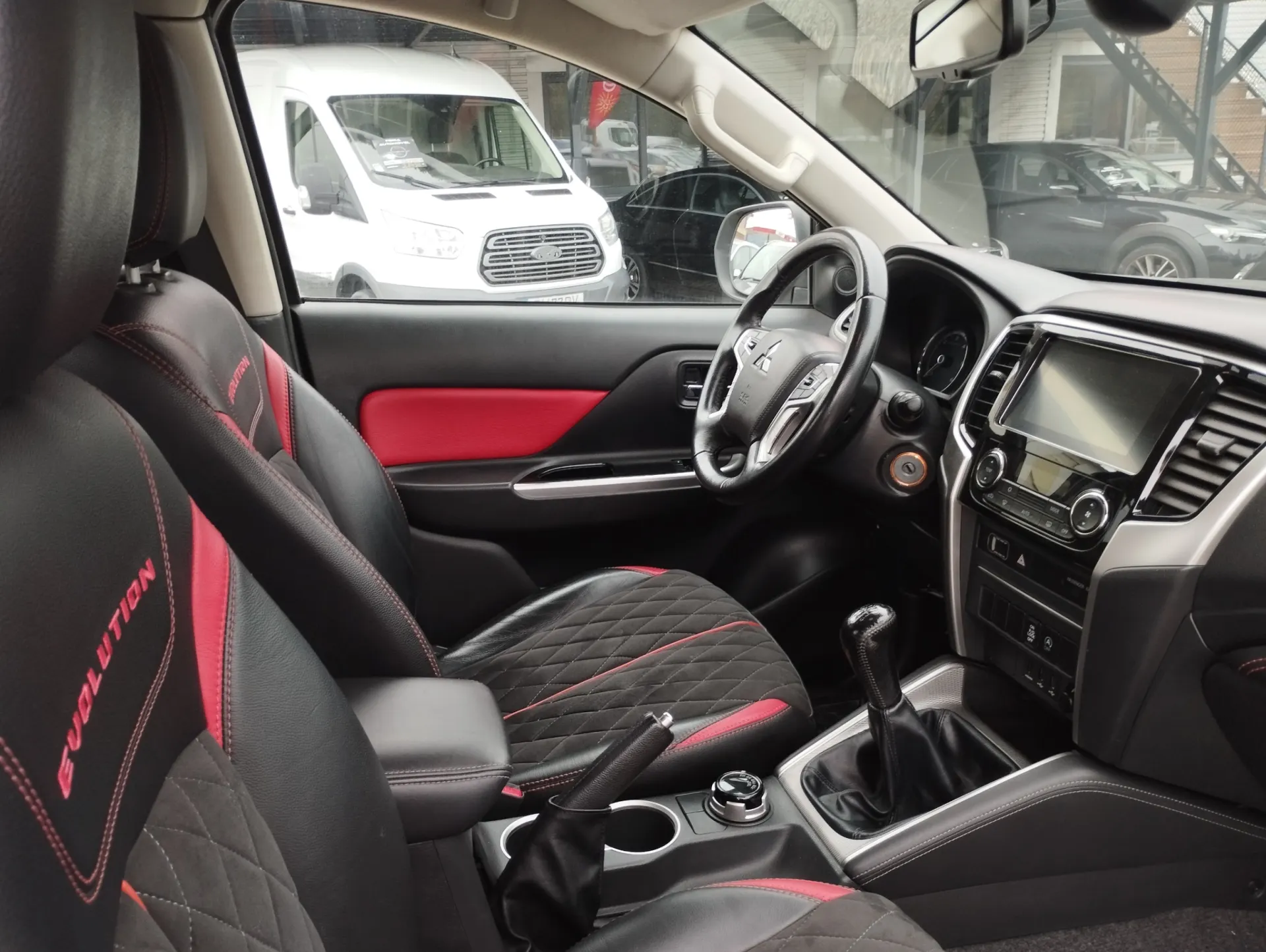 Mitsubishi L200 Strakar Intense Evolution 4