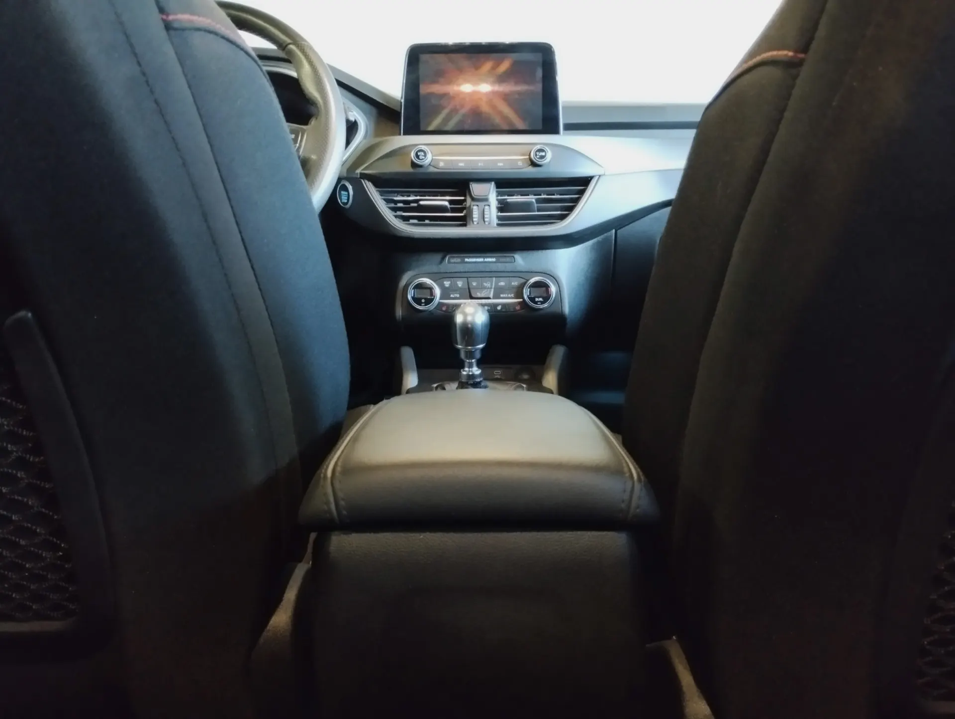 Ford Focus EcoBoost ST-Line Hybrid 19