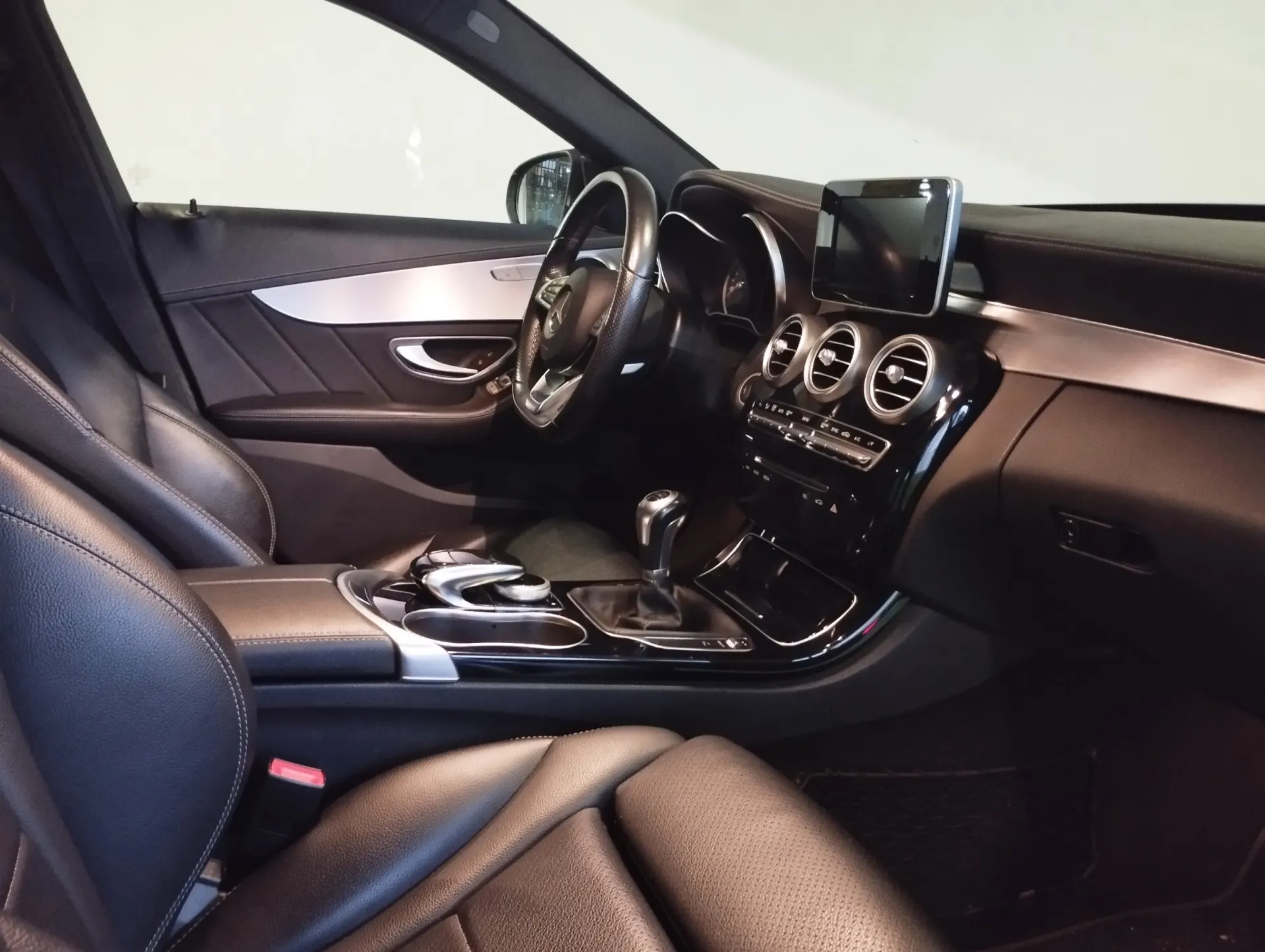 Mercedes-Benz C 220 d Station AMG Line 8