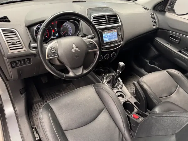 Mitsubishi ASX 1.8 DI-D Instyle NAVI 9