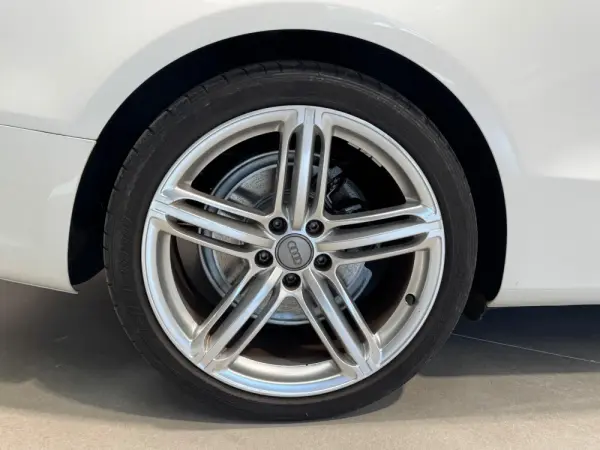 Audi A5 Cabrio 2.0 TDI DPF 8