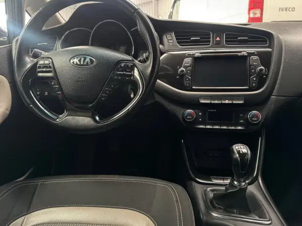 Kia Ceed SW 1.6 CRDi Prime 14