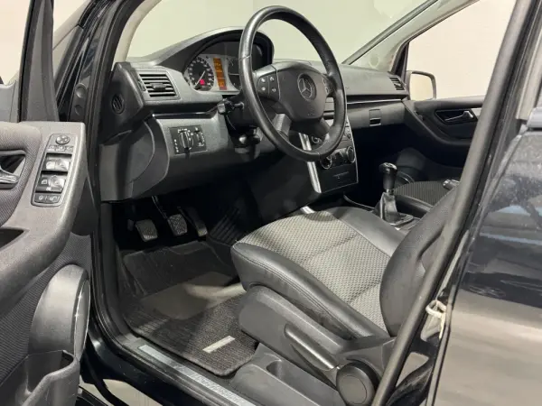 Mercedes-Benz B 180 CDI 7