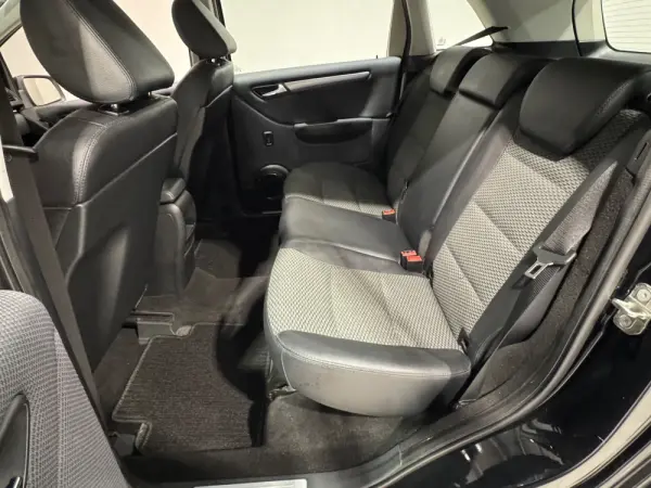 Mercedes-Benz B 180 CDI 11
