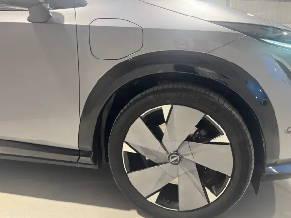 Nissan Ariya 87 kWh Evolve Pack 8