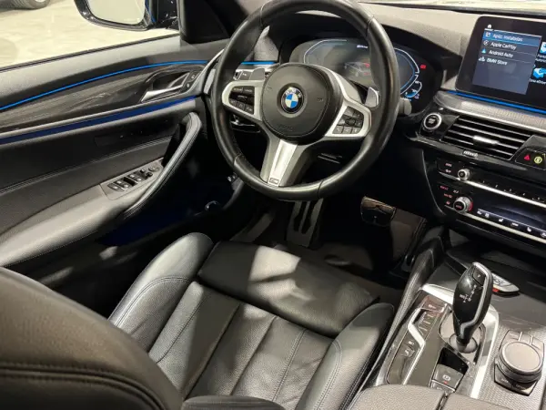 BMW 545 e xDrive Pack M 5