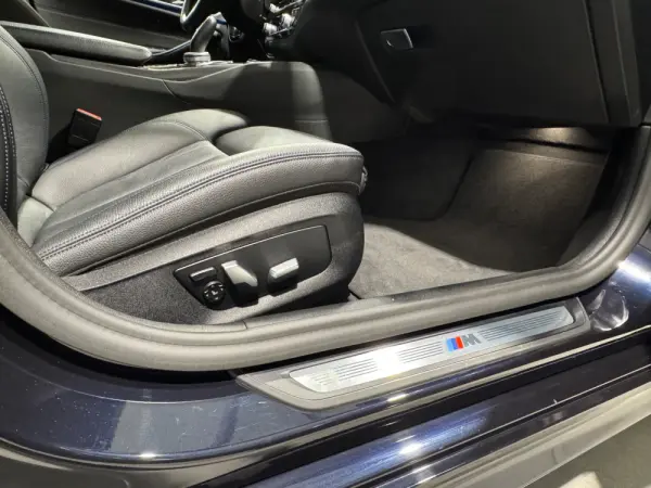 BMW 545 e xDrive Pack M 11