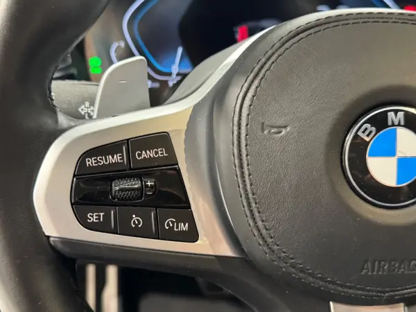 BMW 545 e xDrive Pack M 14