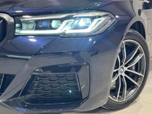 BMW 545 e xDrive Pack M 22