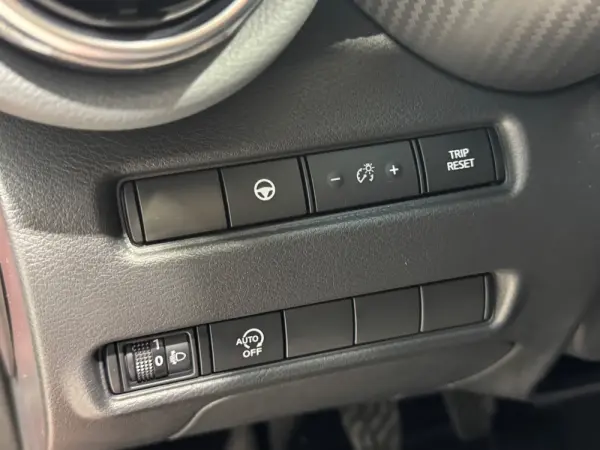 Nissan Juke 1.0 DIG-T N-Connecta NAV.+TwoTone NC 15