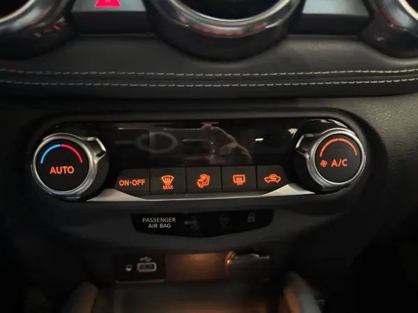 Nissan Juke 1.0 DIG-T N-Connecta NAV.+TwoTone NC 16