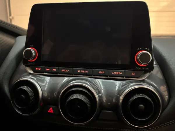 Nissan Juke 1.0 DIG-T N-Connecta NAV.+TwoTone NC 17