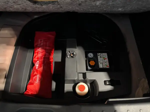 Nissan Juke 1.0 DIG-T N-Connecta NAV.+TwoTone NC 20