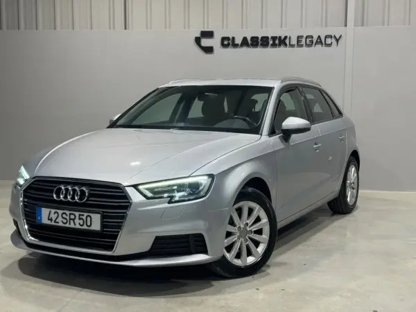 Audi A3 Sportback 1.6 TDI B.Line Attraction 2