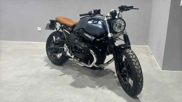 BMW R nineT Outro 2