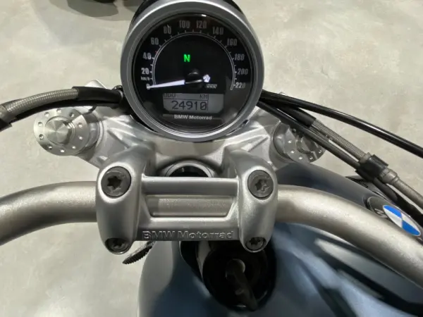 BMW R nineT Outro 12