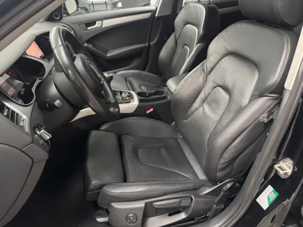 Audi A4 Avant 2.0 TDI Business Line Sport 9