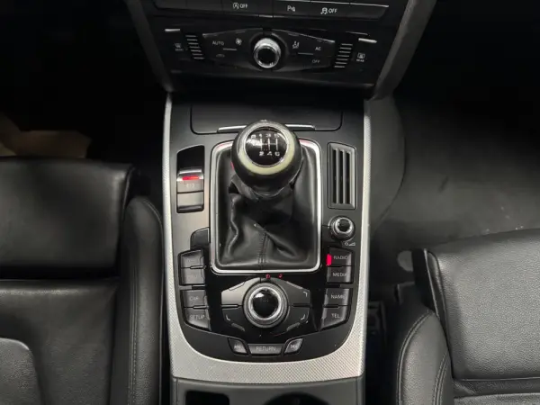 Audi A4 Avant 2.0 TDI Business Line Sport 15
