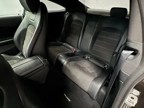 Mercedes-Benz C 250 d 9G-TRONIC AMG Line 15
