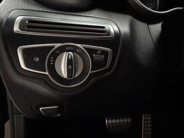 Mercedes-Benz C 250 d 9G-TRONIC AMG Line 18