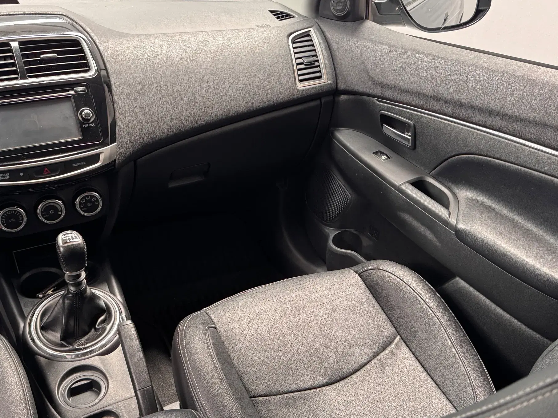 Mitsubishi ASX 1.8 DI-D Instyle NAVI 11