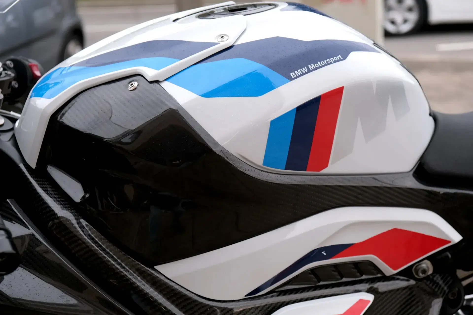 BMW M 1000 RR Outro 15